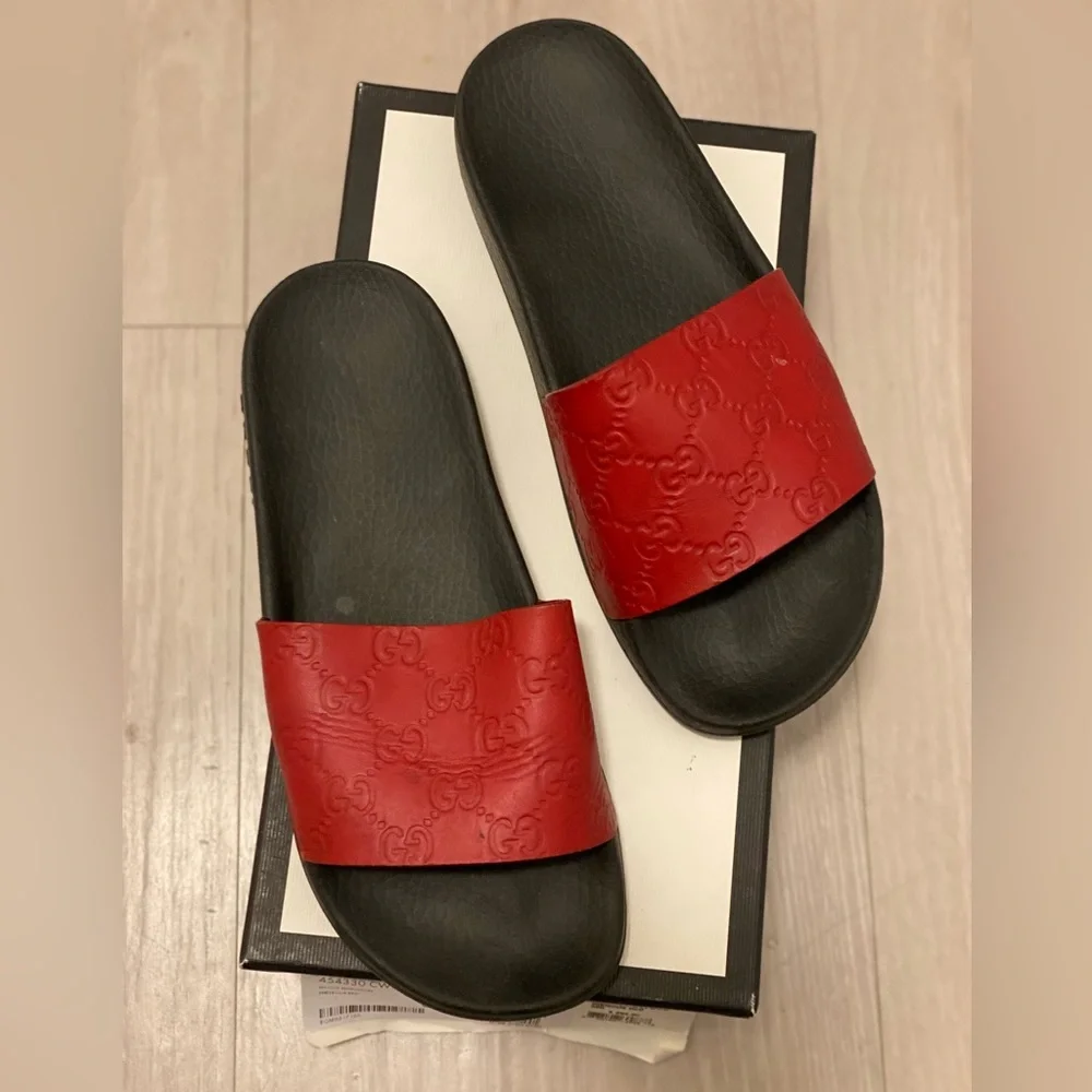 Gucci Women’s Slides - Picture 2 of 2